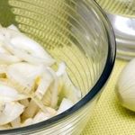 Рецепт маринованного лука в уксусе быстро в домашних