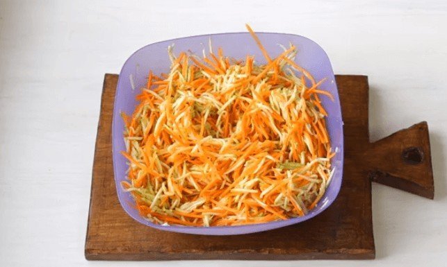Нарезка моркови соломкой для корейского салата