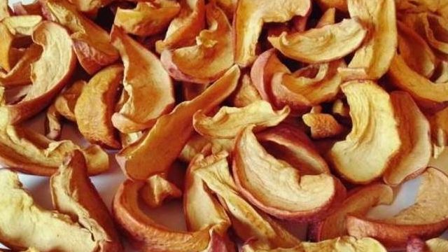 Как засушить яблоки в сушилке- рецепт пошаговый с фото
