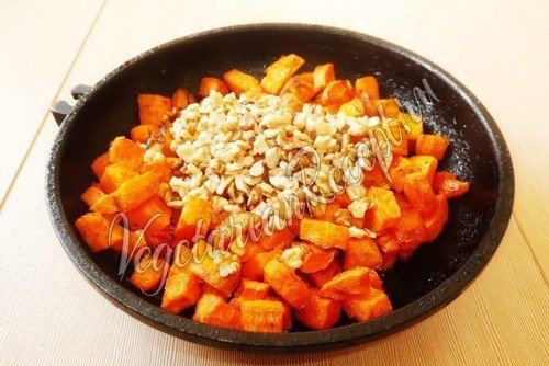 Запеченная морковь в духовке для пюре